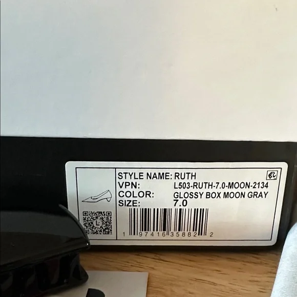 Larroude Ruth Pump in Gray Box Leather - Picture 4 of 11